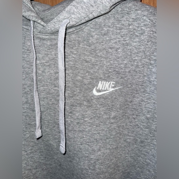 Worn once. Nike gray pullover size S. - Picture 2 of 5